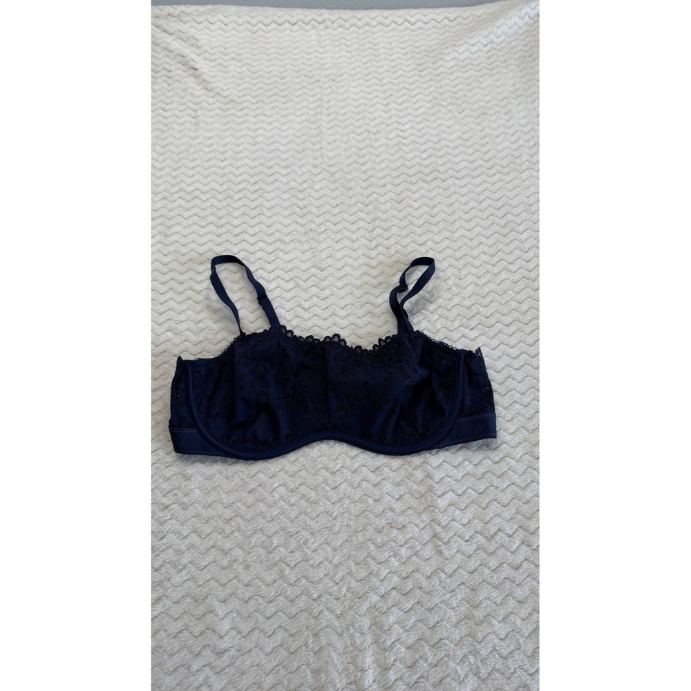 Victoria's Secret PINK Navy Blue Floral Lace Underwire Bralette Size M B80